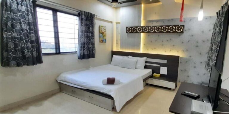 Lavish Serviced Apartment in Koregaon Park Pune